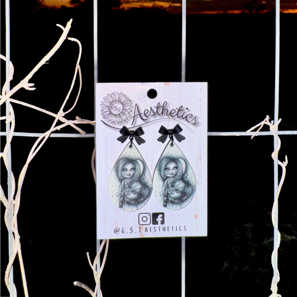 Aesthetica Black and White Earrings - Chucky & Tiffany !